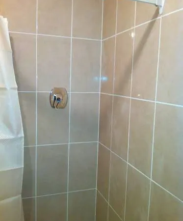 מלון Rock Hotel Dublin דבלין