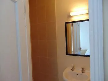 Rock Hotel Dublin דבלין